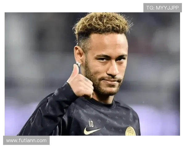 冷酷足球明星颜值揭秘那些让人心动的球场魅力与风采